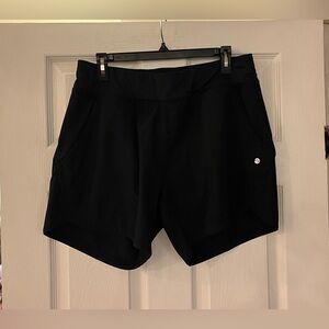 2/$20 - Ladies Black Willit Workout Shorts - big pockets - hidden drawstring - L